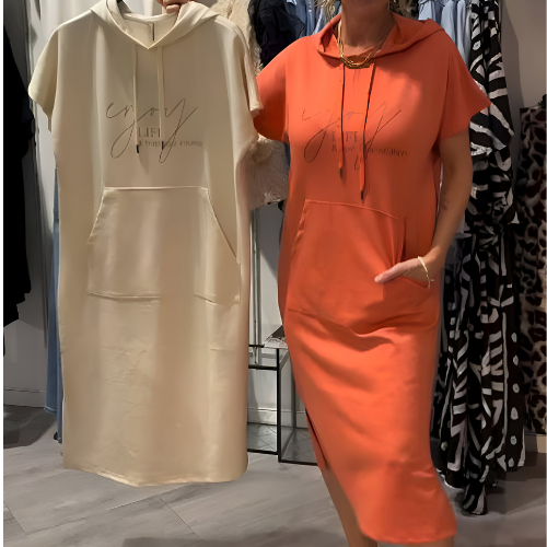 Ebba™ | Casual kjole med hette og feminin passformHooded casual kjole med feminin passform
