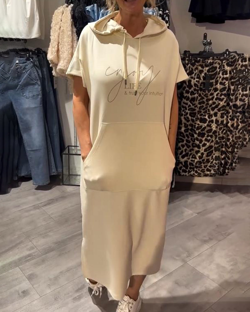 Ebba™ | Casual kjole med hette og feminin passformHooded casual kjole med feminin passform